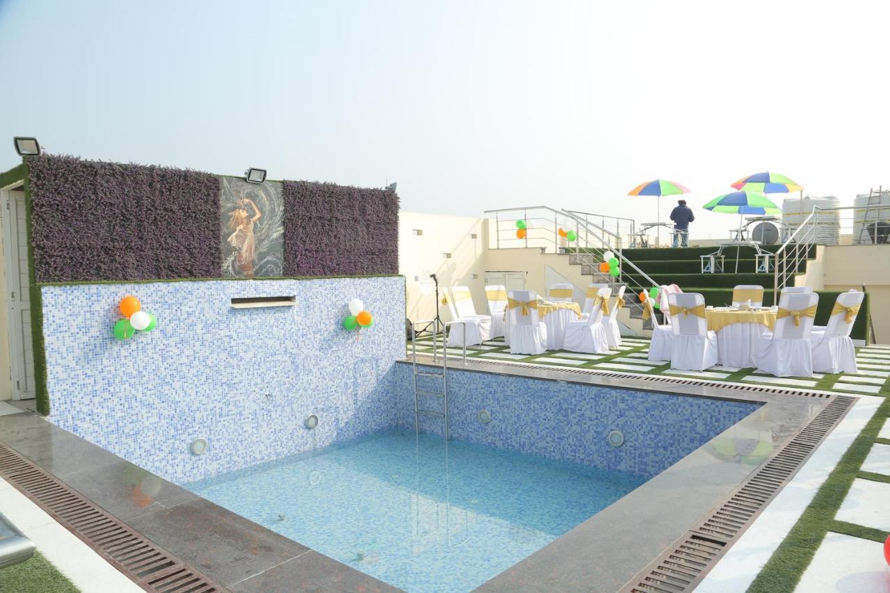 Sallow Royal Suites Amritsar Exteriér fotografie
